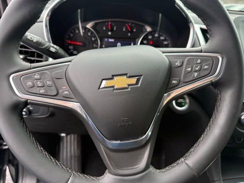 Used 2023 Chevrolet Equinox LT image 20