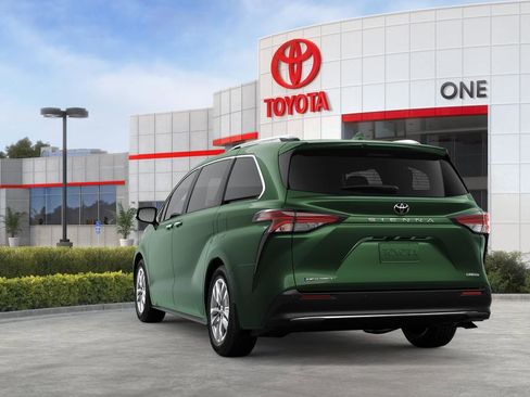 New 2026 Toyota Sienna Limited image 36