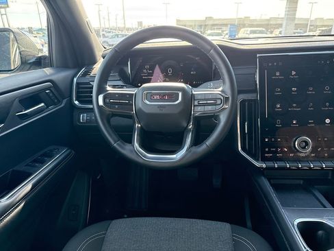 Used 2025 GMC Acadia Elevation image 16