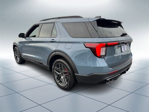 New 2026 Ford Explorer ST w/ Sun And Sound Package image 5