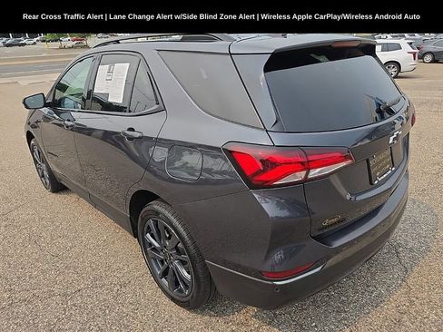 Used 2023 Chevrolet Equinox RS AWD/4WD image 5