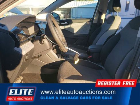 Used 2022 Volkswagen Taos S image 13