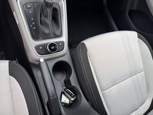 New 2026 Hyundai Venue SEL FWD image 33
