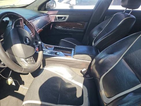 Used 2015 Jaguar XF Portfolio AWD/4WD image 18