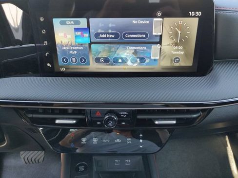 Certified 2025 Nissan Kicks SR FWD image 31