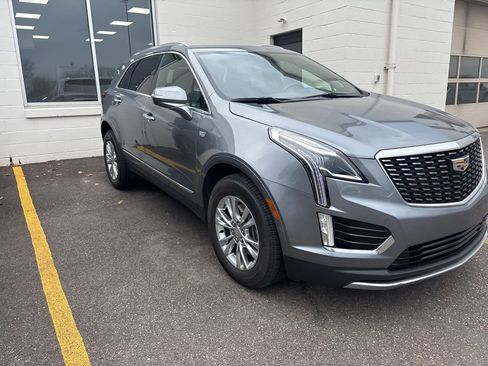 Used 2020 Cadillac XT5 Premium Luxury image 3