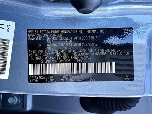 Used 2023 Toyota Highlander XLE image 16