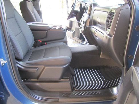Used 2024 Chevrolet Silverado 2500 Custom w/ Custom Value Package AWD/4WD image 20