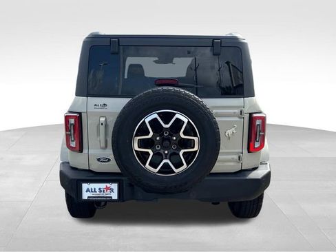 Used 2025 Ford Bronco Outer Banks AWD/4WD image 9