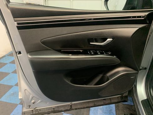 Used 2024 Hyundai Tucson Limited image 11