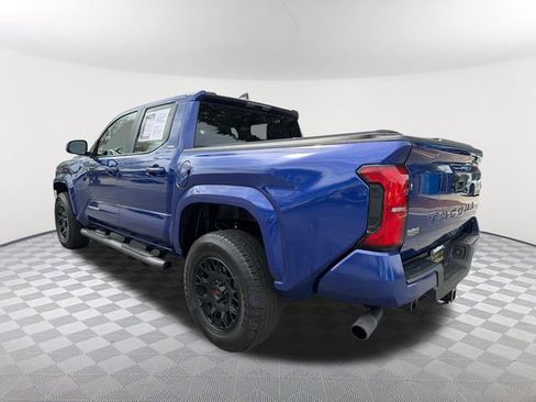 Used 2025 Toyota Tacoma SR5 image 7