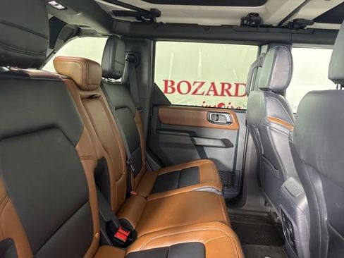 Used 2024 Ford Bronco Outer Banks image 18
