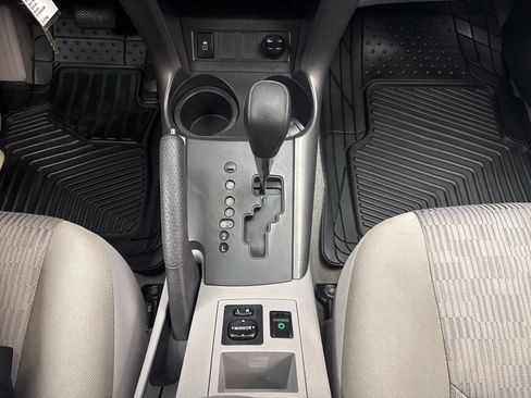 Used 2009 Toyota RAV4 4WD image 14