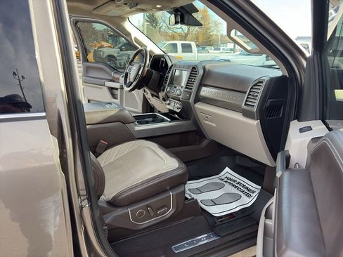 Used 2019 Ford F250 Limited w/ FX4 Off-Road Package image 29