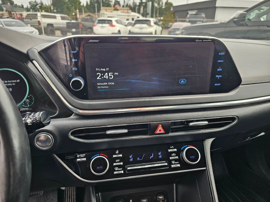 Used 2022 Hyundai Sonata Limited w/ Cargo Package FWD image 25