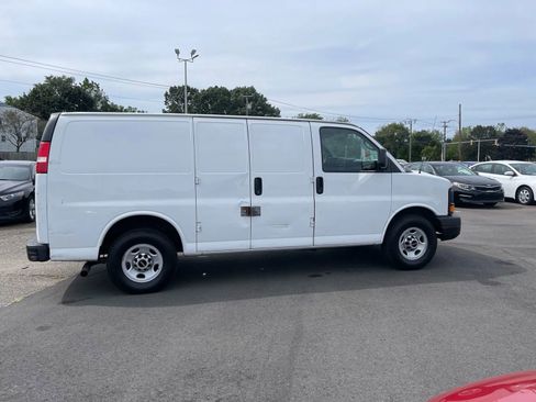Used 2012 GMC Savana 2500 image 6
