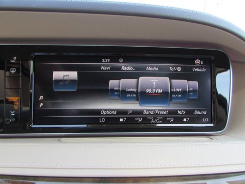 Used 2015 Mercedes-Benz S 550 Sedan image 16