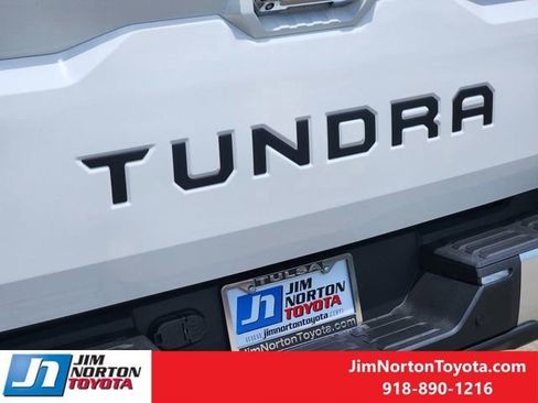 New 2026 Toyota Tundra Limited AWD/4WD image 8