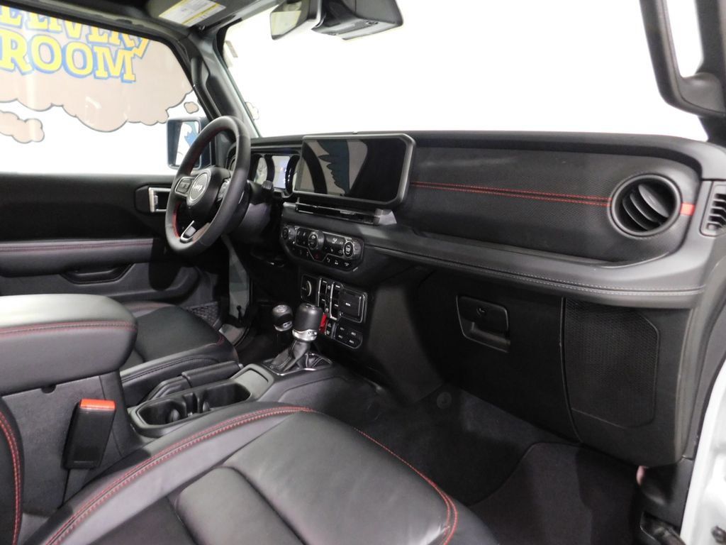 Used 2024 Jeep Wrangler Unlimited Rubicon AWD/4WD image 74