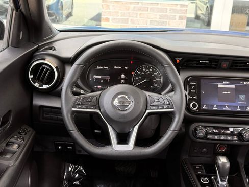 Used 2021 Nissan Kicks SR w/ SR Premium Package FWD image 31