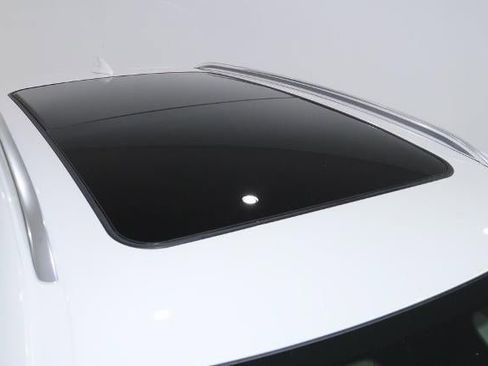 Certified 2023 Buick Envision Avenir image 14