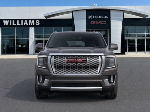Used 2021 GMC Yukon XL Denali w/ Denali Premium Package AWD/4WD image 2