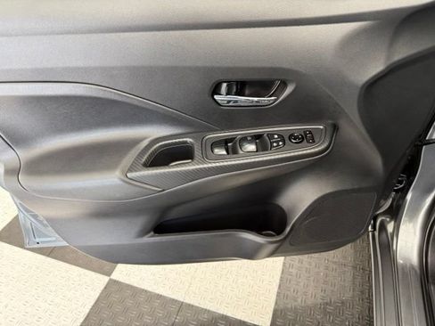Used 2025 Nissan Versa SV FWD image 13