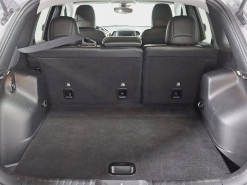 Used 2021 Jeep Cherokee Latitude Lux image 33