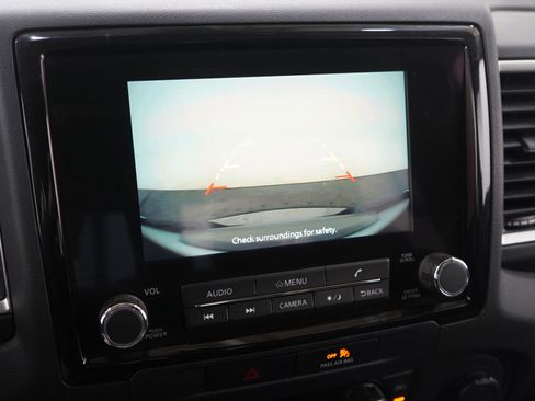 Used 2022 Nissan Frontier SV image 30