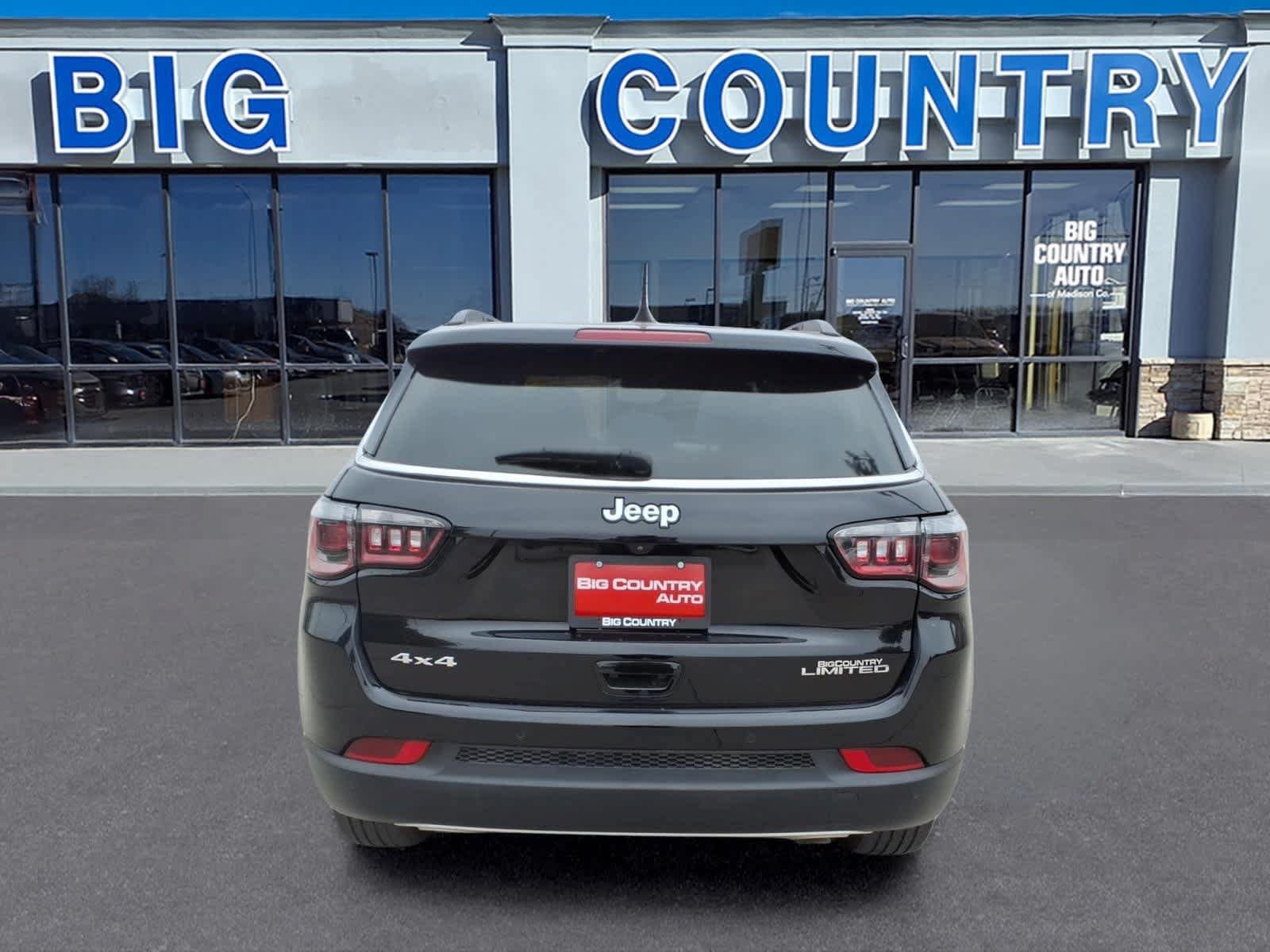 Used 2023 Jeep Compass Limited w/ Sun and Sound Group AWD/4WD image 6