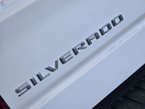 New 2026 Chevrolet Silverado 1500 LT w/ Texas Edition Plus RWD image 11