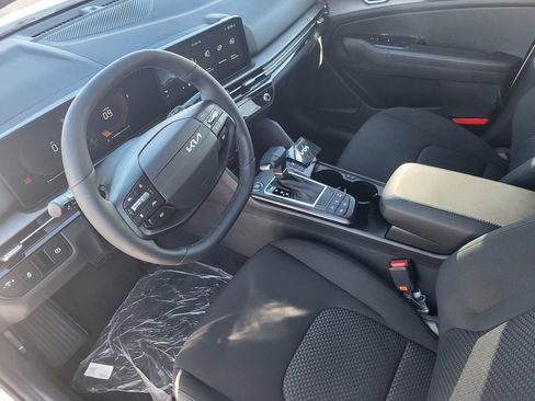New 2026 Kia Sportage LX image 9