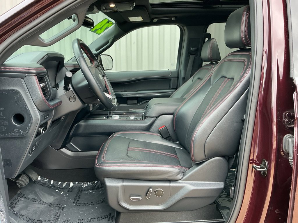 Used 2024 Ford Expedition Limited AWD/4WD image 10
