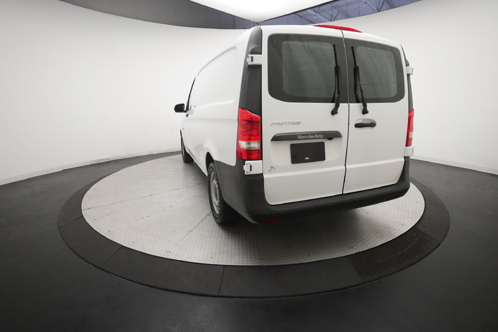 Used 2017 Mercedes-Benz Metris image 28