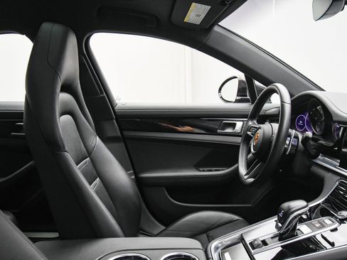 Used 2022 Porsche Panamera 4S image 48