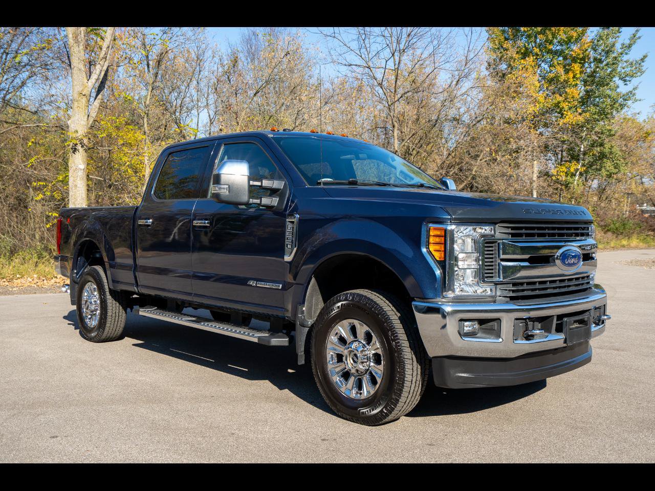 Used 2017 Ford F350 XLT w/ XLT Premium Package AWD/4WD image 2