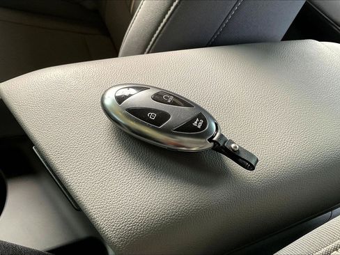 Used 2024 Hyundai Elantra SEL FWD image 32