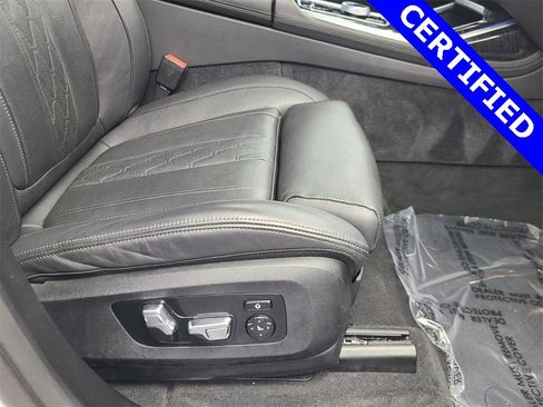 Used 2024 BMW X7 M60i w/ Executive Package image 18