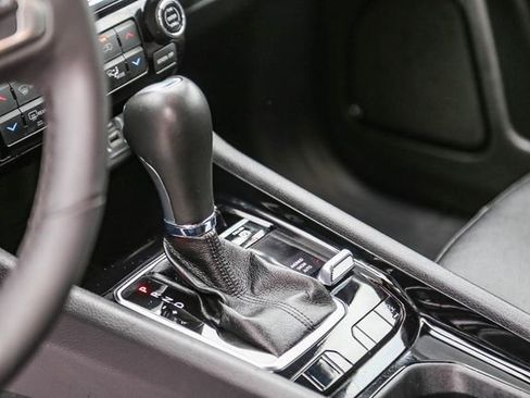 Used 2024 Jeep Compass Limited image 18