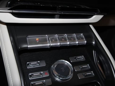 New 2026 Lincoln Nautilus Reserve image 16