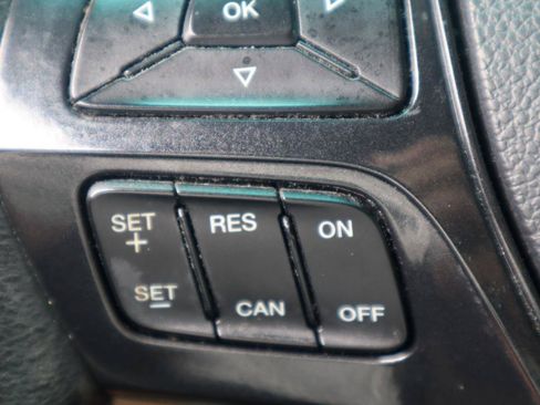 Used 2016 Ford Explorer XLT w/ Equipment Group 202A AWD/4WD image 62