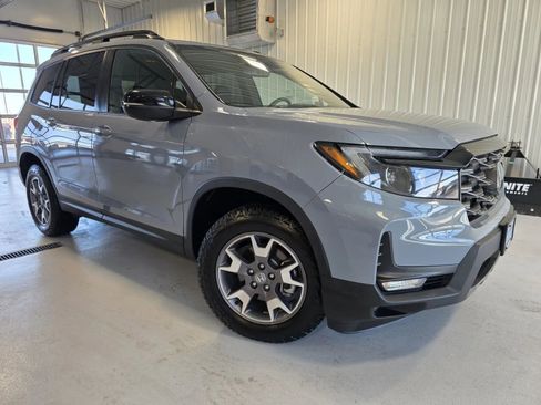 Used 2022 Honda Passport TrailSport image 1
