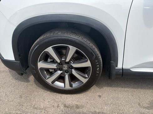 Used 2023 Honda Pilot Elite image 16