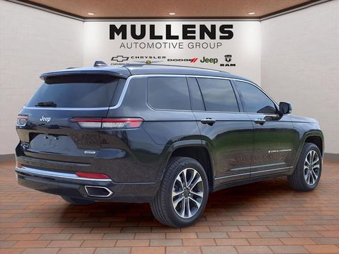 Used 2022 Jeep Grand Cherokee L Overland image 3