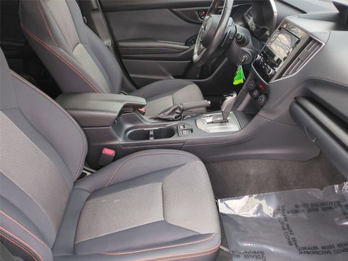 Used 2019 Subaru Crosstrek 2.0i Premium image 19