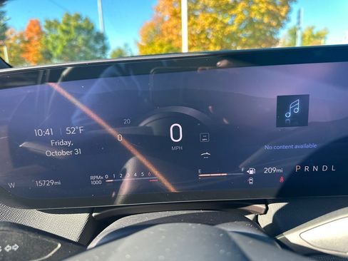 Used 2025 Buick Enclave Sport Touring image 22