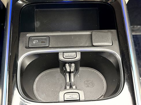 Used 2023 Mercedes-Benz GLA 250 4MATIC image 15