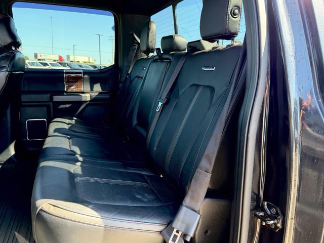 Used 2015 Ford F150 Platinum w/ Equipment Group 701A Luxury AWD/4WD image 10