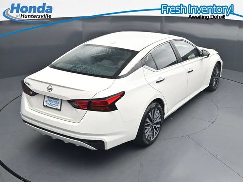 Used 2025 Nissan Altima 2.5 SV FWD image 20