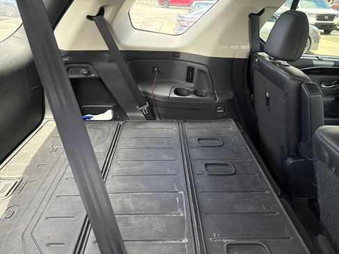 Used 2023 Honda Pilot EX-L image 11